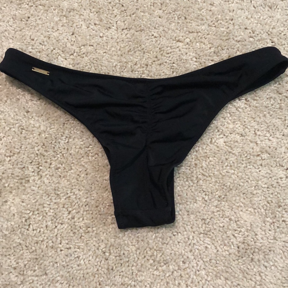 VS itsy swim bottoms